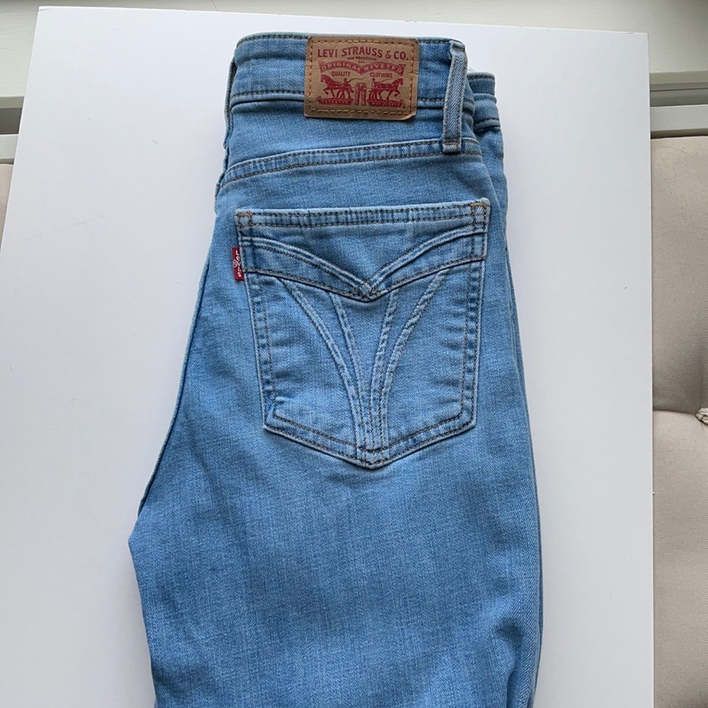Light wash 721 high rise skinny jeans